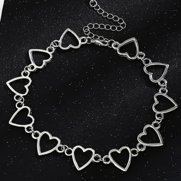 *Crystal* Heart Choker - Picture 4 of 4